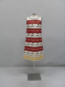 "Souper Dress". American paper dress, 1967, based on Andy Warhol's Campbell's soup paintings. Peloponnesian Folklore Foundation collection, 2005.6.396